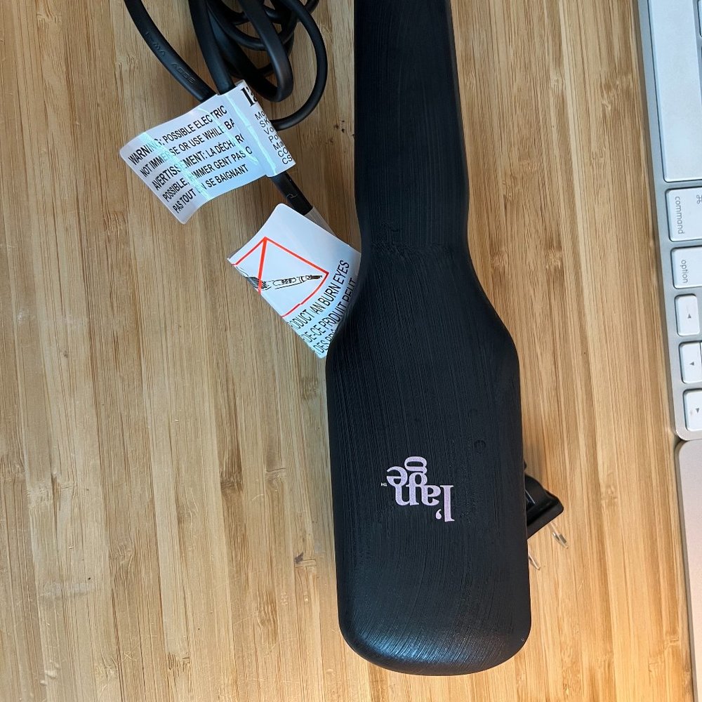 L'ange  Ceramic Straightening Brush